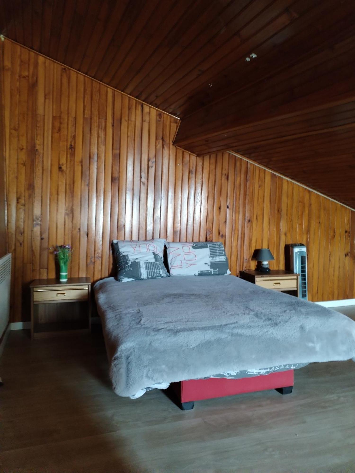Maison Calme Villa La Reole Bagian luar foto